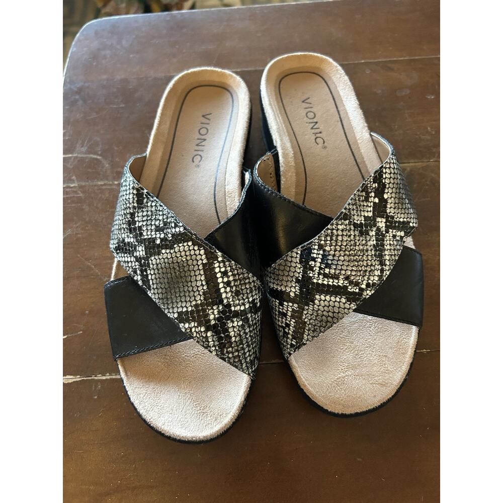 Vionic Women Leather 8.5 Black Animal Print Sandals arch support slides sandals